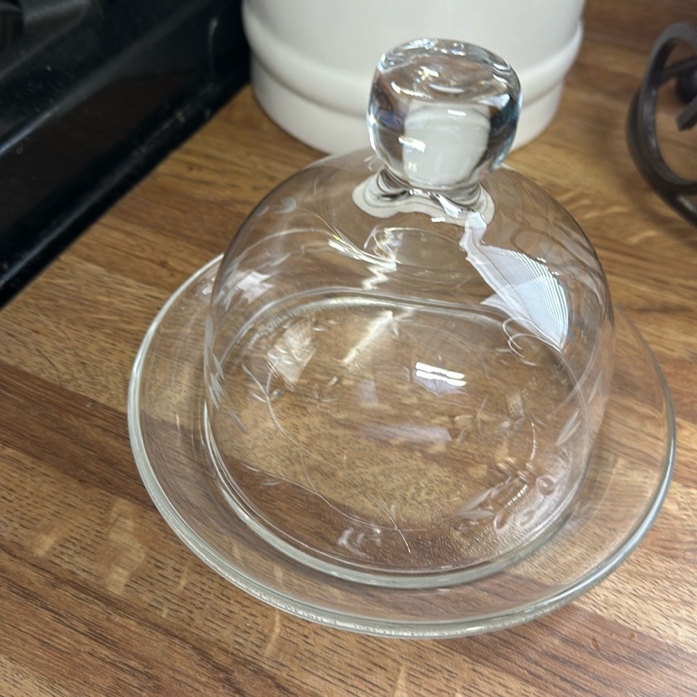 Princess House Crystal Vintage Heritage Round Butter Cheese Dome & Plate Server